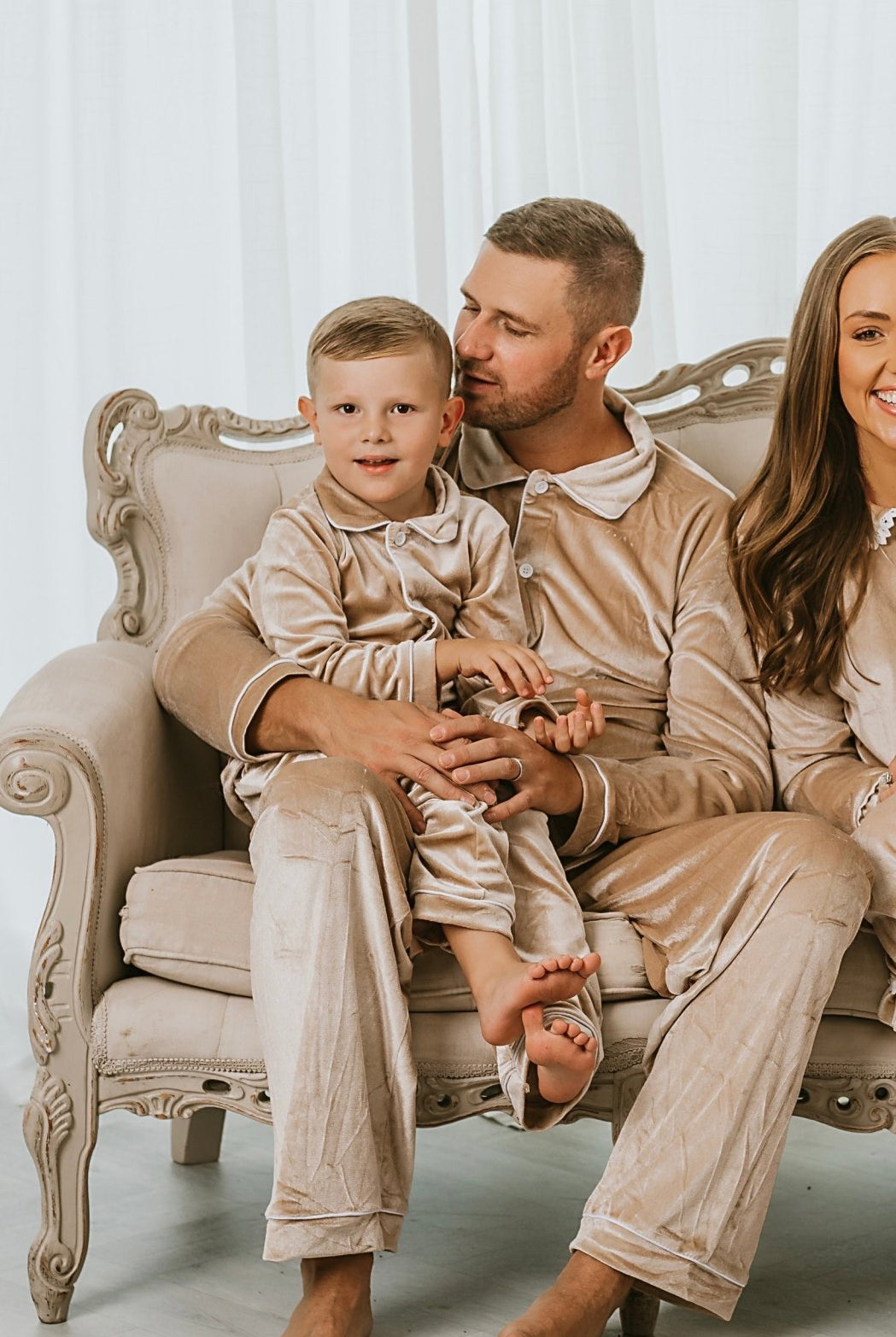 Men's Luxury Gold Velvet Pyjamas - Pretty personal gifting