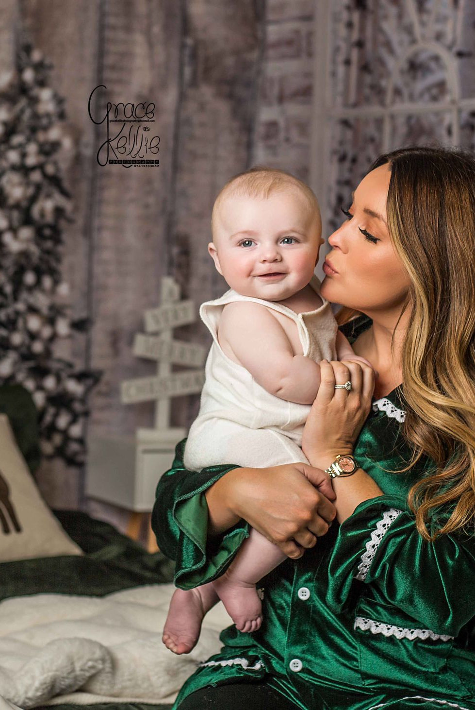 Women’s Luxury Green Frill Velvet Pyjamas - Pretty personal gifting